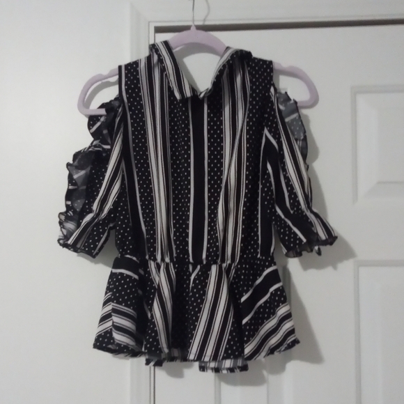 Black and White Peplum Blouse with Ruffled Sleeves and Peter Pan Collar - Picture 1 of 4